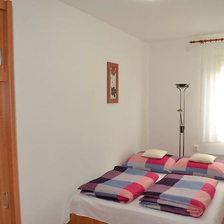 Liliom Apartman Gyula Bagian luar foto